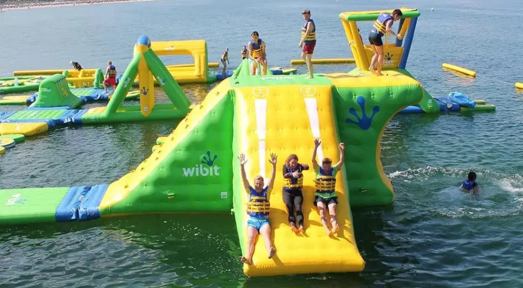 rainbow bay aqua park